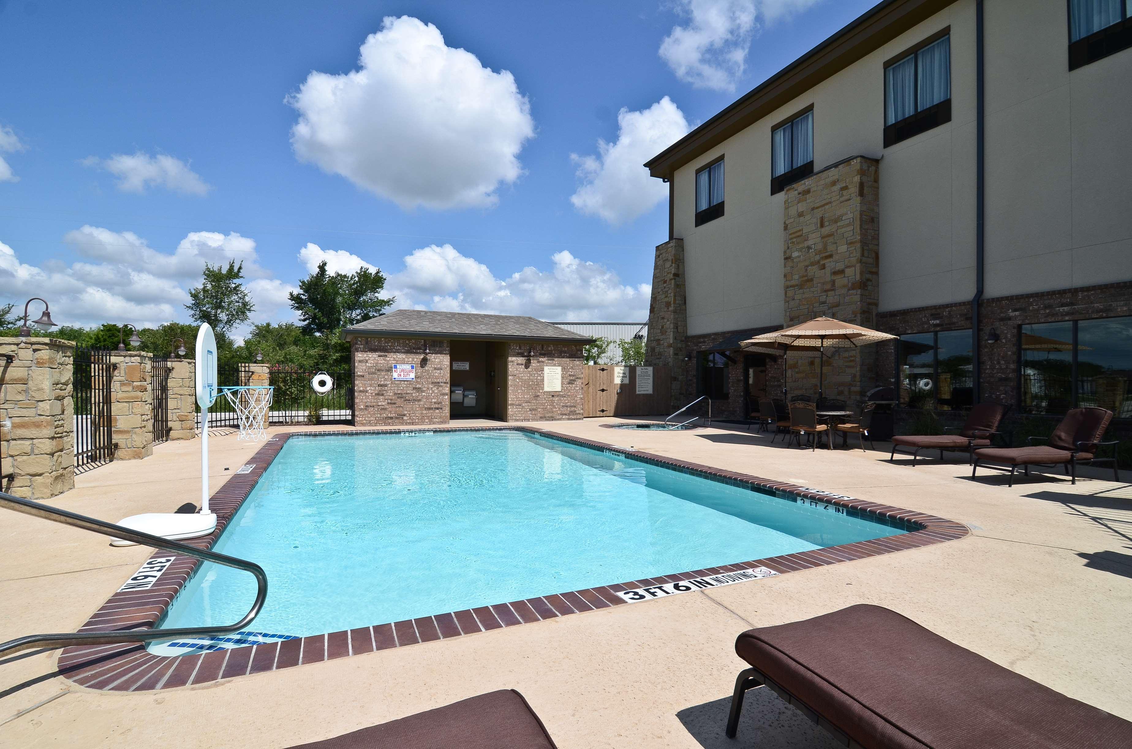 Best Western Plus Emory At Lake Fork Inn & Suites Εξωτερικό φωτογραφία